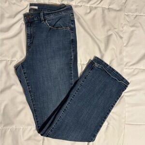 Levi classic boot cut women’s jean size 10